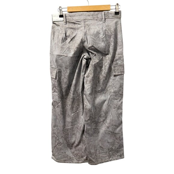 Madden Girl Distressed Gray Cargo Pants Junior Sz 1 Loose Fit Snake Print Textur - Picture 9 of 10